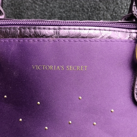 Victoria's Secret Purple & Gold Rhinestone Make-Up Handbag Clutch EUC - Picture 2 of 11